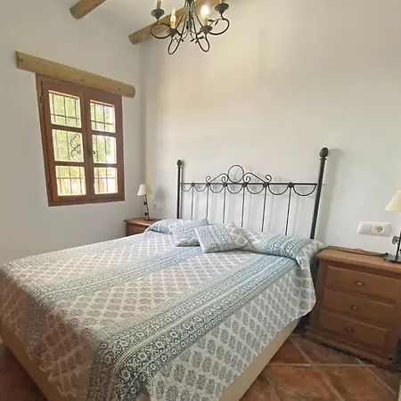 Quinta Mangueta Es Casa Con Piscina En Zahora Cerca De La Playa Holiday home Cadiz
